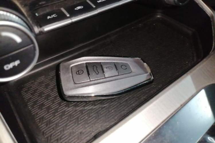 Used Geely Auto Coolray 2023 1.5T DCT Platinum Edition Vehicle Key