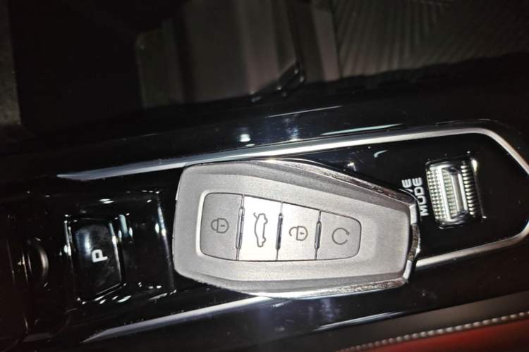 Used Geely Auto Coolray 2023 Bin Yue COOL 1.5TD DCT Champion Edition Vehicle Key