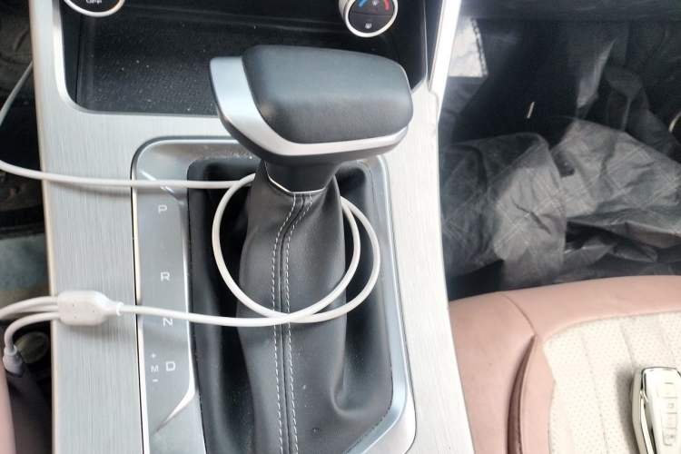 Used Geely Auto Coolray 2024 1.5T DCT Longteng Edition Gear Lever