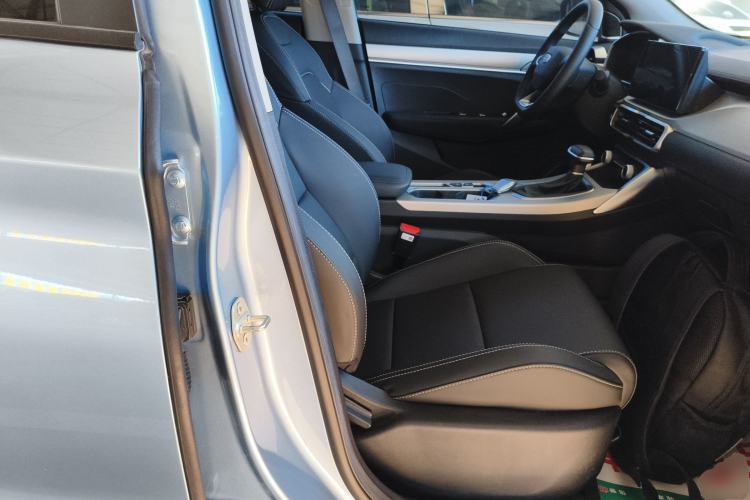 Used Geely Auto Coolray 2024 1.5T DCT Longteng Edition Right Front Seat