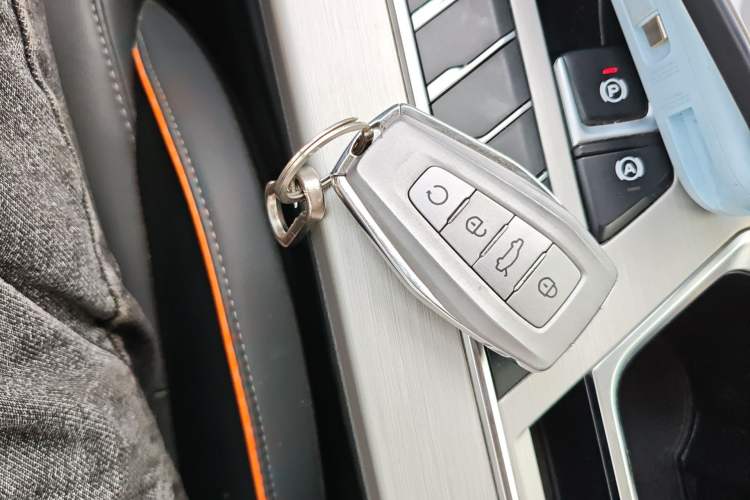 Used Geely Auto Coolray 2024 1.5T DCT Longteng Edition Vehicle Key