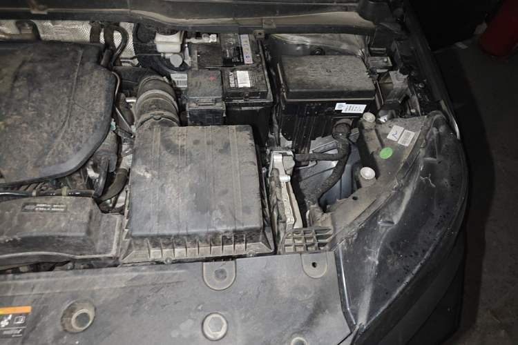 Used Geely Auto Coolray 2024 1.5T DCT Longteng Edition Engine Bay Left