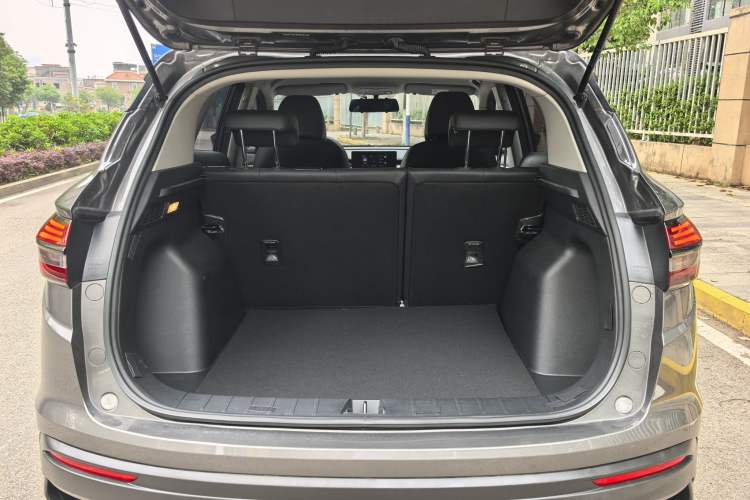 Used Geely Auto Coolray 2024 1.5T DCT Longteng Edition Interior 6