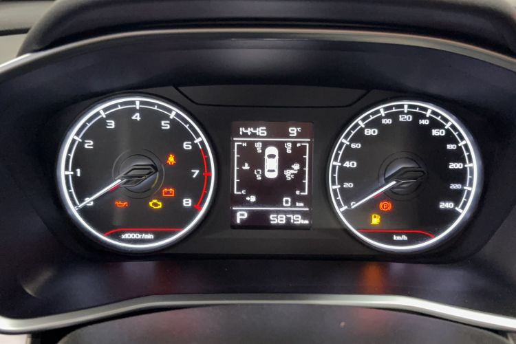 Used Geely Auto Coolray 2024 1.5T DCT Longteng Edition Odometer Close Up