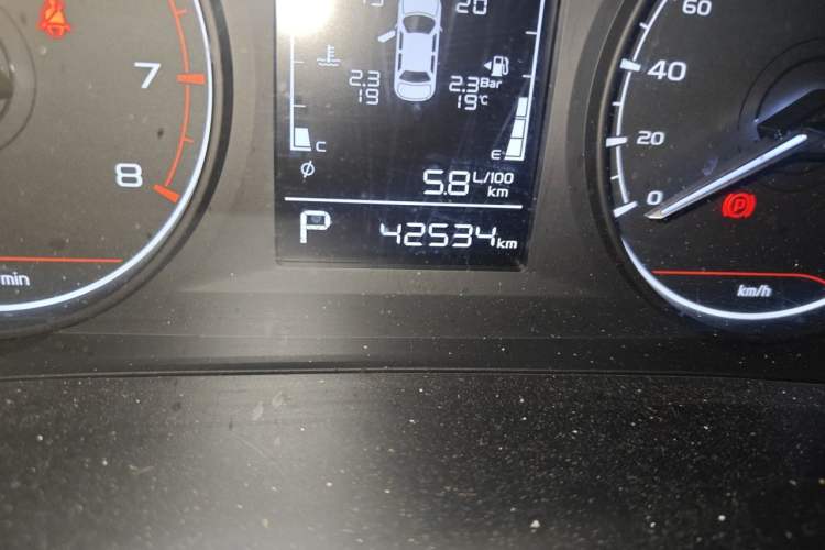 Used Geely Auto Coolray 2024 1.5T DCT Longteng Edition Odometer Close Up