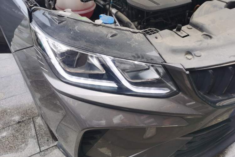 Used Geely Auto Coolray 2024 1.5T DCT Longteng Edition Right Front Headlight