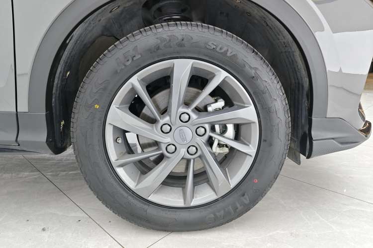Used Geely Auto Coolray 2024 1.5T DCT Longteng Edition Left Front Wheel Hub