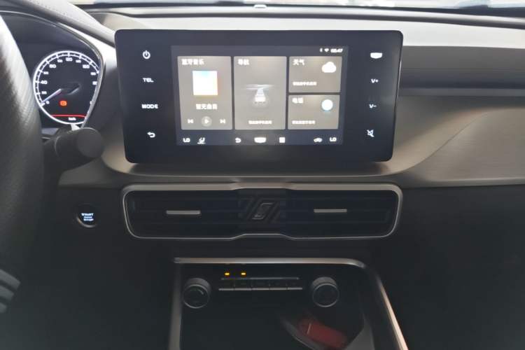 Used Geely Auto Coolray 2024 1.5T DCT Longteng Edition Audio And AC Panel