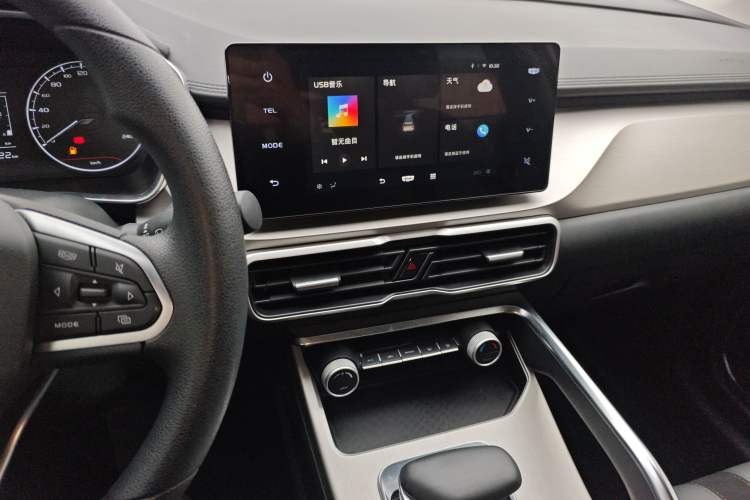 Used Geely Auto Coolray 2024 1.5T DCT Longteng Edition Audio And AC Panel