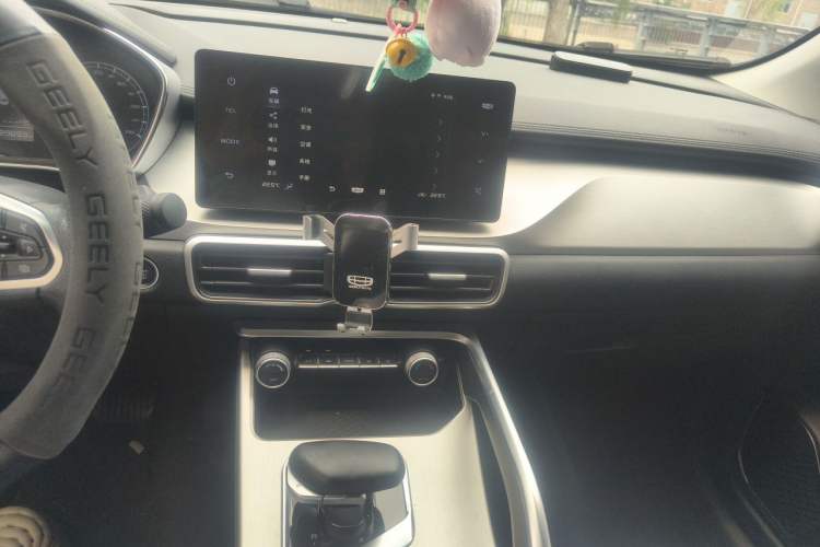 Used Geely Auto Coolray 2024 1.5T DCT Longteng Edition Audio And AC Panel