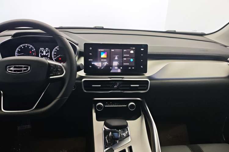 Used Geely Auto Coolray 2024 1.5T DCT Longteng Edition Audio And AC Panel