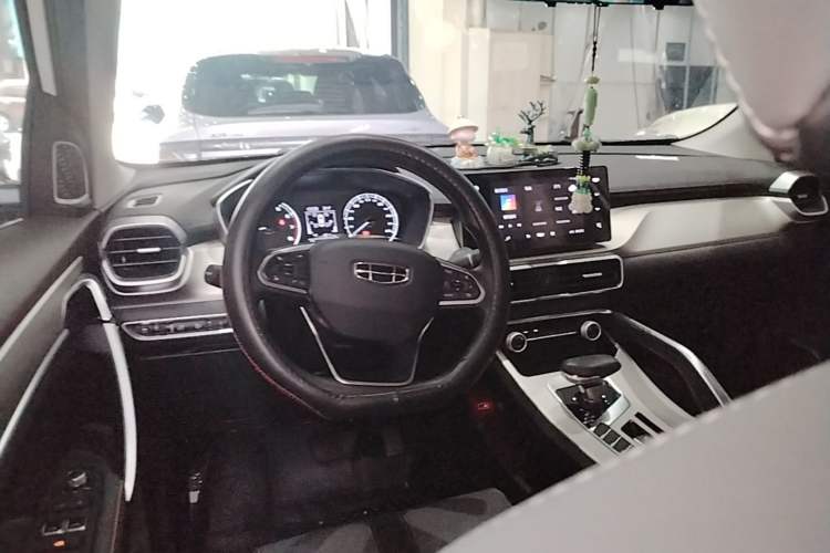Used Geely Auto Coolray 2024 1.5T DCT Longteng Edition Center Console