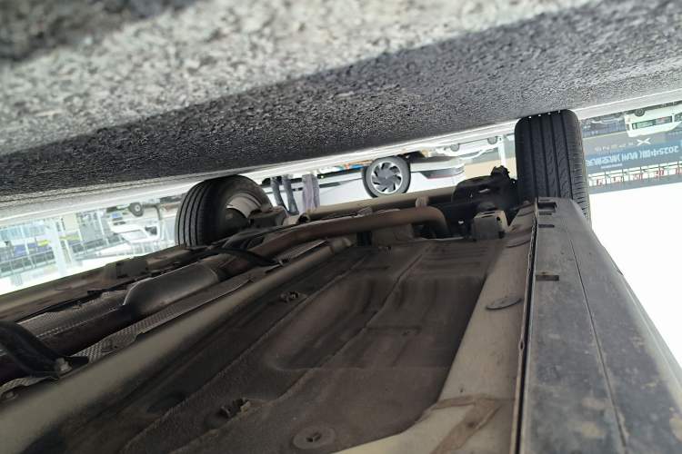 Used Geely Auto Coolray 2024 1.5T DCT Longteng Edition Chassis Front Right