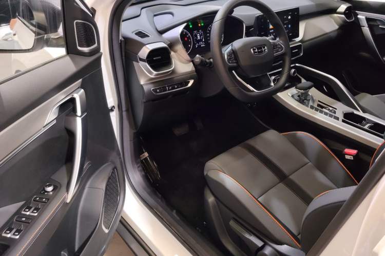 Used Geely Auto Coolray 2024 1.5T DCT Longteng Edition Driver Seat