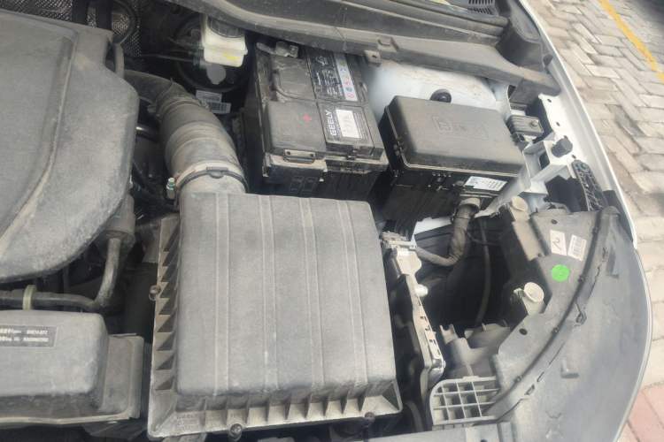Used Geely Auto Coolray 2024 1.5T DCT Longteng Edition Engine Bay Left