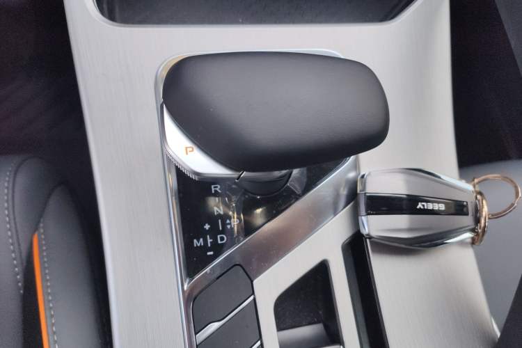 Used Geely Auto Coolray 2024 1.5T DCT Longteng Edition Gear Lever