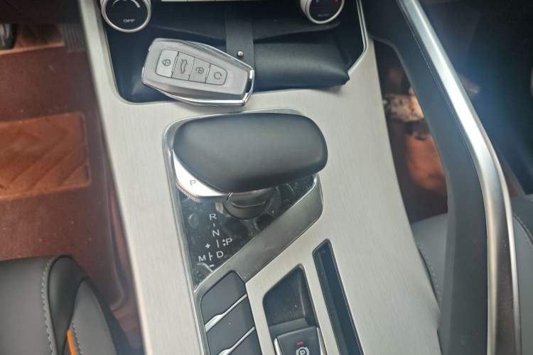 Used Geely Auto Coolray 2024 1.5T DCT Longteng Edition Gear Lever