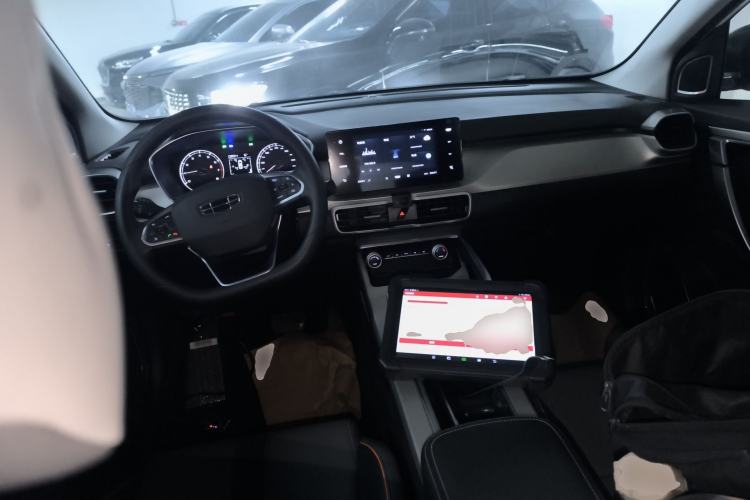 Used Geely Auto Coolray 2024 1.5T DCT Longteng Edition Interior 2