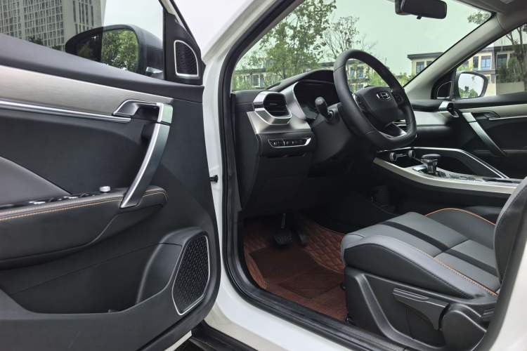 Used Geely Auto Coolray 2024 1.5T DCT Longteng Edition Interior 2