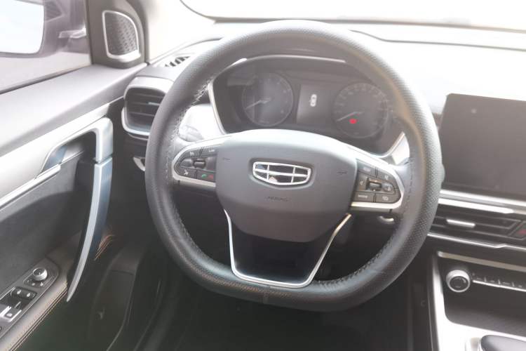 Used Geely Auto Coolray 2024 1.5T DCT Longteng Edition Interior 3
