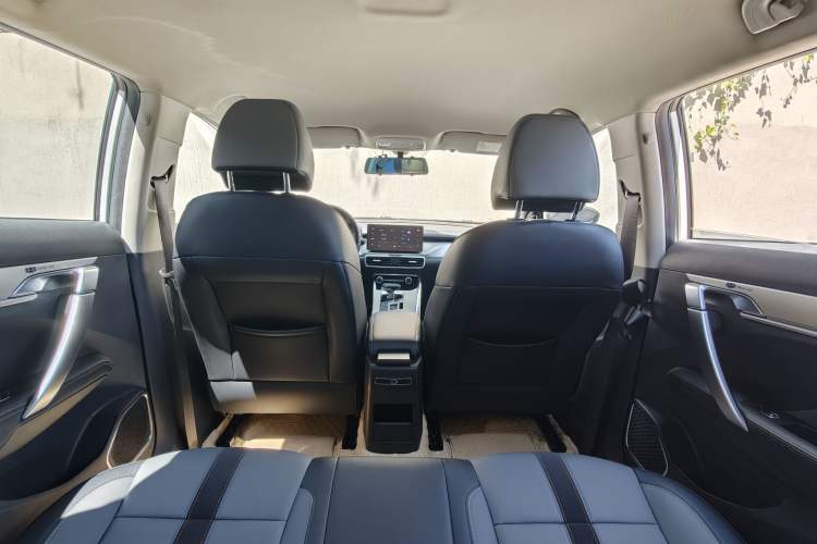 Used Geely Auto Coolray 2024 1.5T DCT Longteng Edition Interior 3