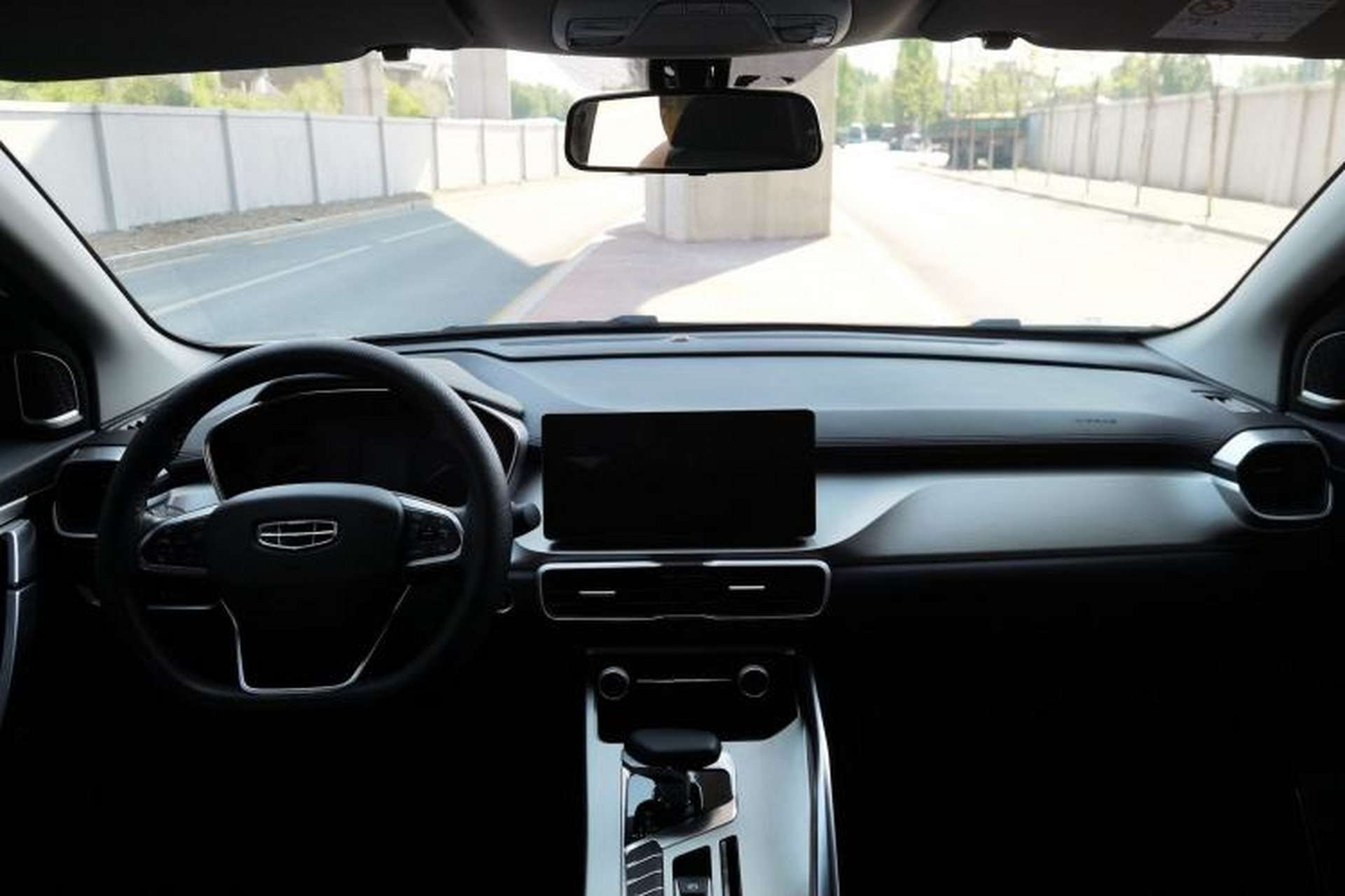 Used Geely Auto Coolray 2024 1.5T DCT Longteng Edition Interior 4