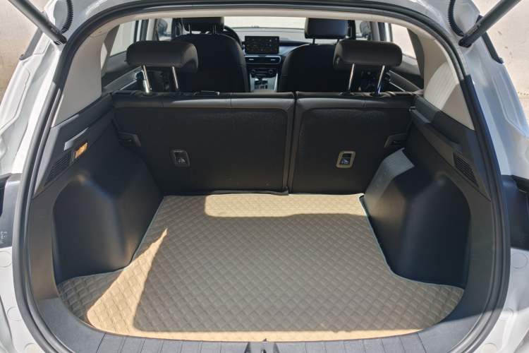 Used Geely Auto Coolray 2024 1.5T DCT Longteng Edition Interior 6