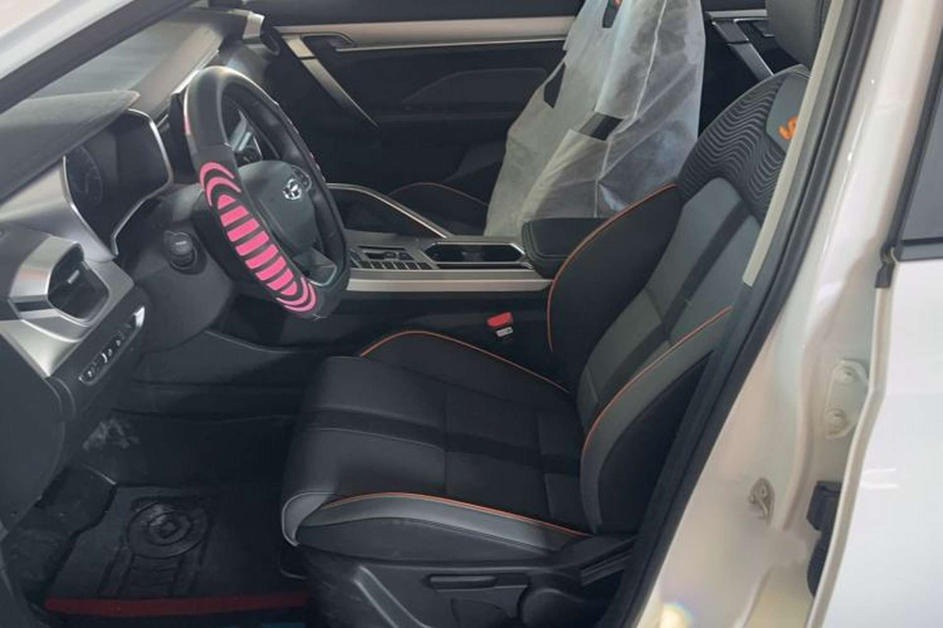 Used Geely Auto Coolray 2024 1.5T DCT Longteng Edition Left Front Seat