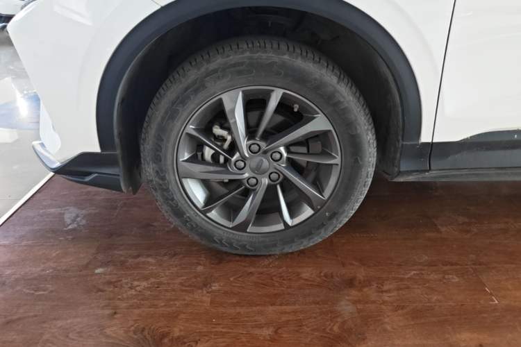 Used Geely Auto Coolray 2024 1.5T DCT Longteng Edition Left Front Wheel Hub