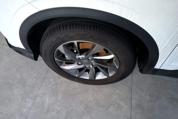 Used Geely Auto Coolray 2024 1.5T DCT Longteng Edition Left Front Wheel Hub