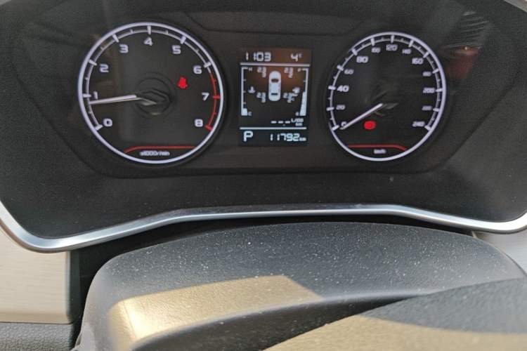 Used Geely Auto Coolray 2024 1.5T DCT Longteng Edition Odometer Close Up