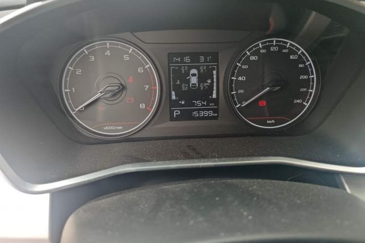 Used Geely Auto Coolray 2024 1.5T DCT Longteng Edition Odometer Close Up