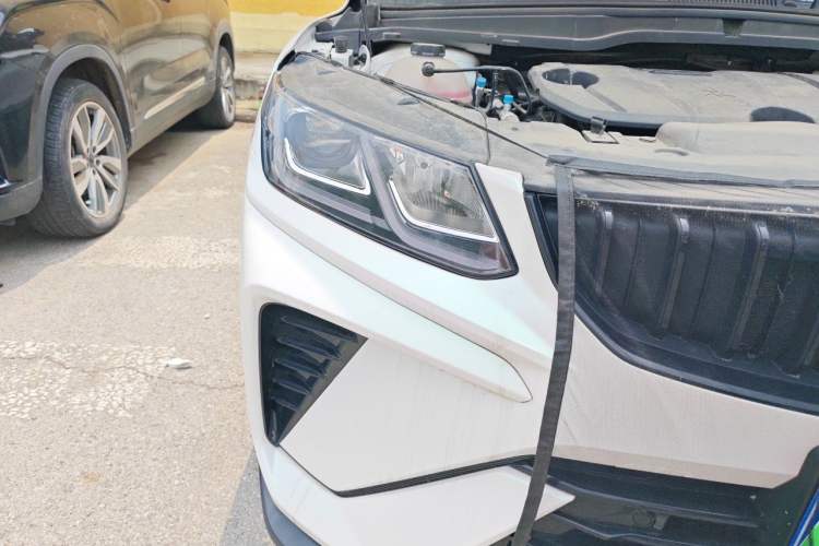 Used Geely Auto Coolray 2024 1.5T DCT Longteng Edition Right Front Headlight