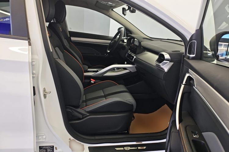 Used Geely Auto Coolray 2024 1.5T DCT Longteng Edition Right Front Seat