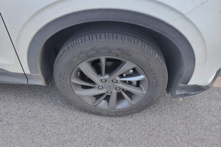 Used Geely Auto Coolray 2024 1.5T DCT Longteng Edition Right Front Wheel Hub