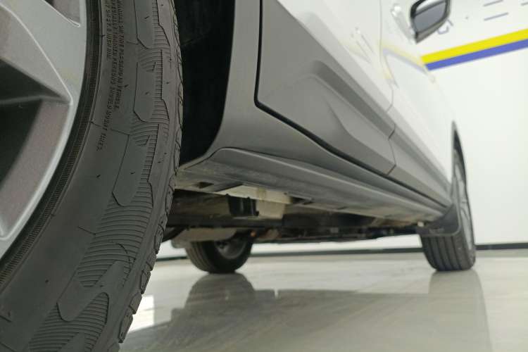 Used Geely Auto Coolray 2024 1.5T DCT Longteng Edition Right Side Sill
