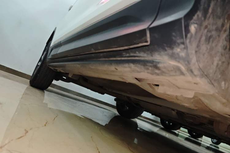Used Geely Auto Coolray 2024 1.5T DCT Longteng Edition Right Side Sill