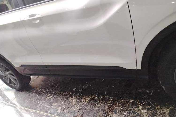 Used Geely Auto Coolray 2024 1.5T DCT Longteng Edition Right Side Sill
