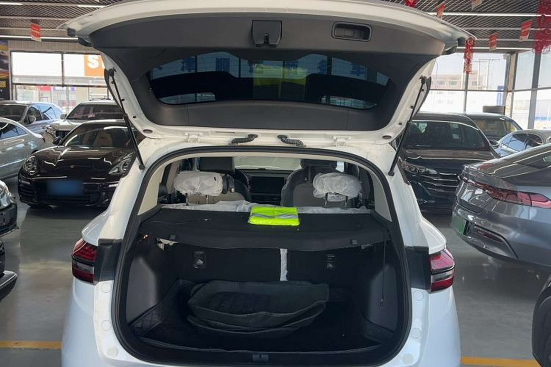 Used Geely Auto Coolray 2024 1.5T DCT Longteng Edition Trunk