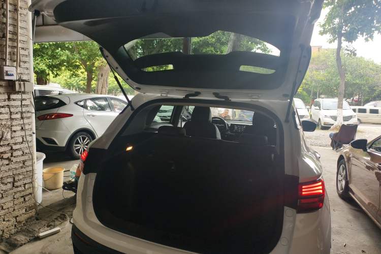 Used Geely Auto Coolray 2024 1.5T DCT Longteng Edition Trunk