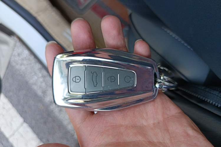 Used Geely Auto Coolray 2024 1.5T DCT Longteng Edition Vehicle Key
