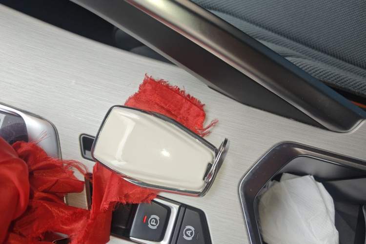 Used Geely Auto Coolray 2024 1.5T DCT Longteng Edition Vehicle Key