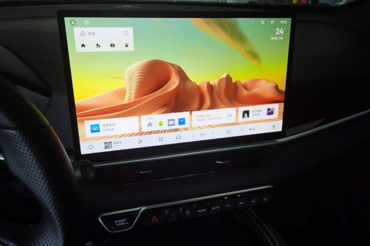 Used Geely Auto Coolray 2025 Model Bin Yue L 1.5TD DCT Battle Audio And AC Panel