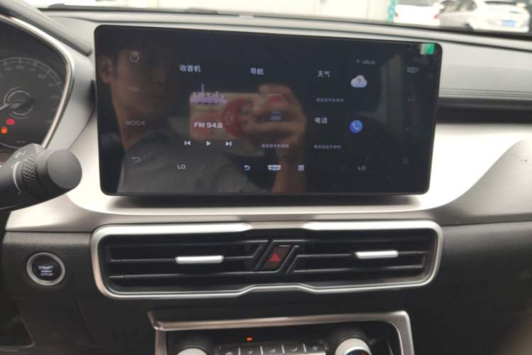 Used Geely Auto Coolray 2025 1.5L CVT Super Edition Audio And AC Panel