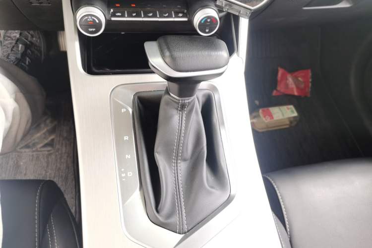 Used Geely Auto Coolray 2025 1.5L CVT Super Edition Gear Lever