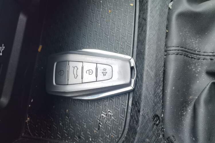 Used Geely Auto Coolray 2025 1.5L Manual Supercharged Edition Interior 1