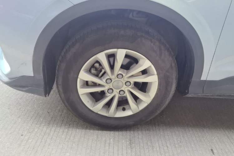 Used Geely Auto Coolray 2025 1.5L Manual Supercharged Edition Left Front Wheel Hub