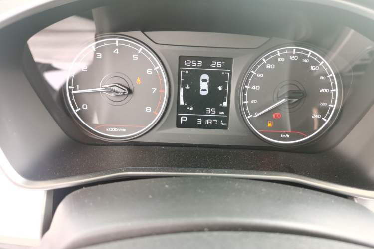 Used Geely Auto Coolray 2025 1.5L CVT Super Edition Odometer Close Up