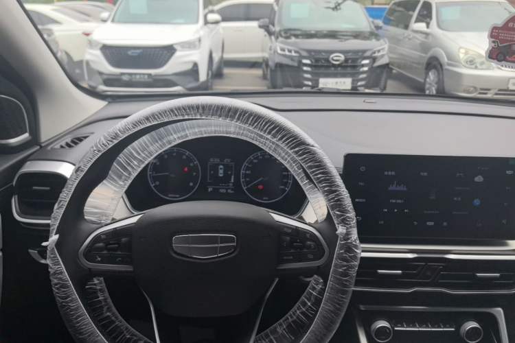 Used Geely Auto Coolray 2025 1.5L CVT Super Edition Center Console