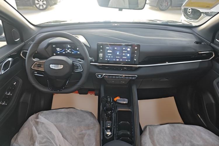 Used Geely Auto Coolray 2025 Bin Yue L 1.5TD DCT Beyond Edition Center Console